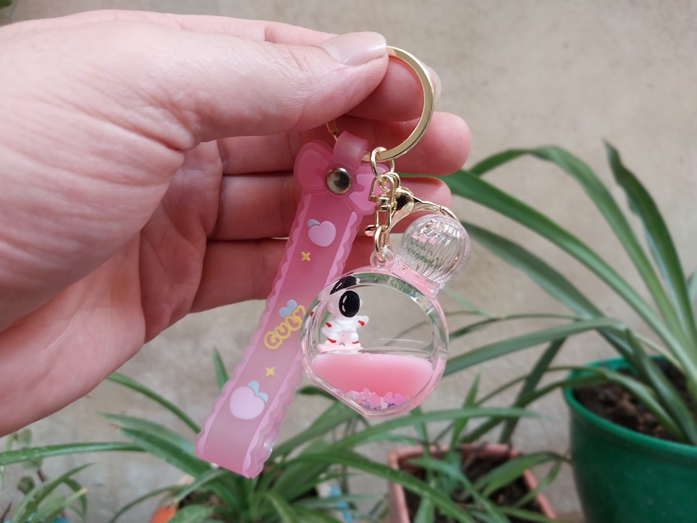 جاکلیدی آویز آکواریومی طرح شیشه عطر