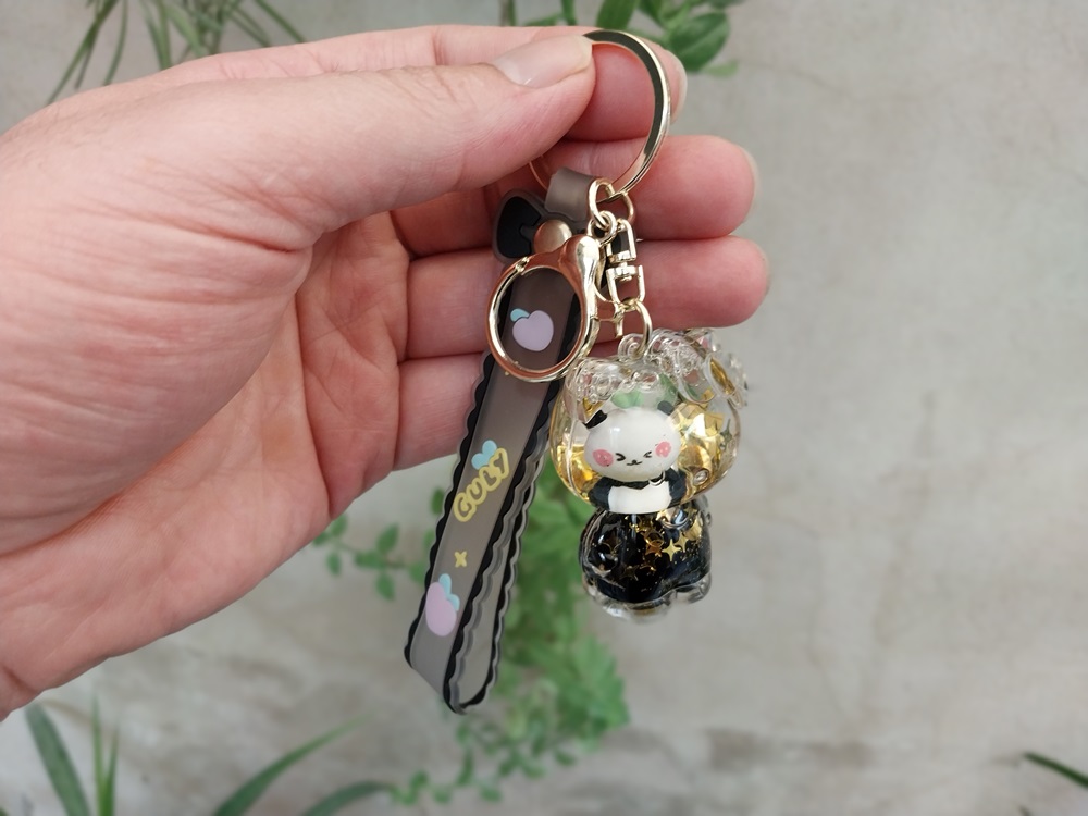 جاکلیدی آویز آکواریومی طرح هلو کیتی