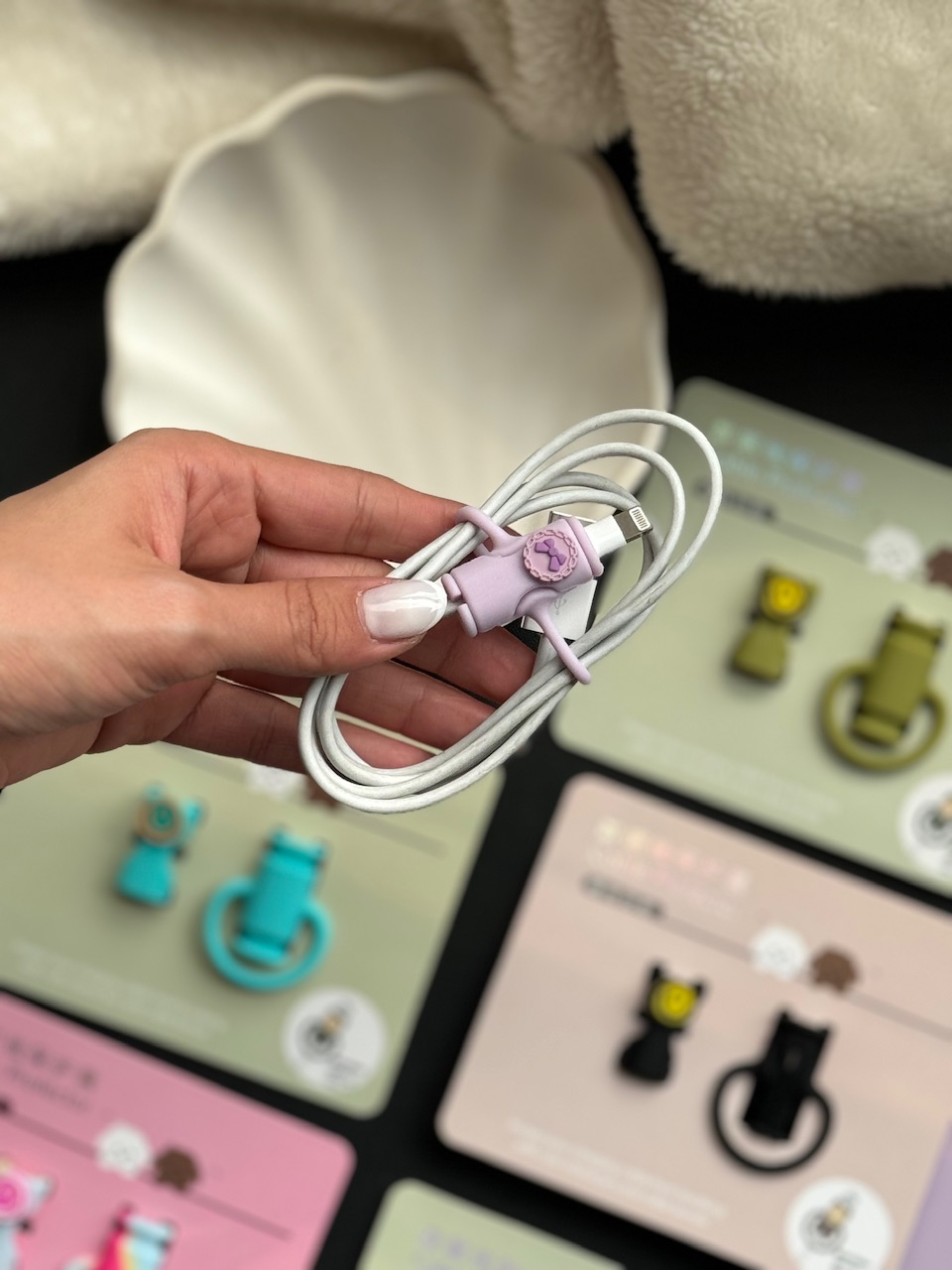 محافظ کابل های سیلیکونی