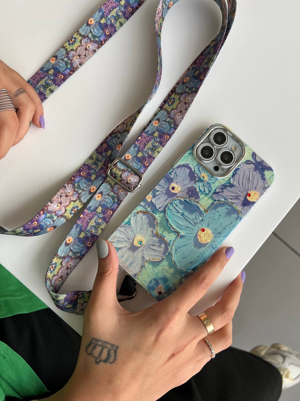 قاب گل آبرنگی همراه بند