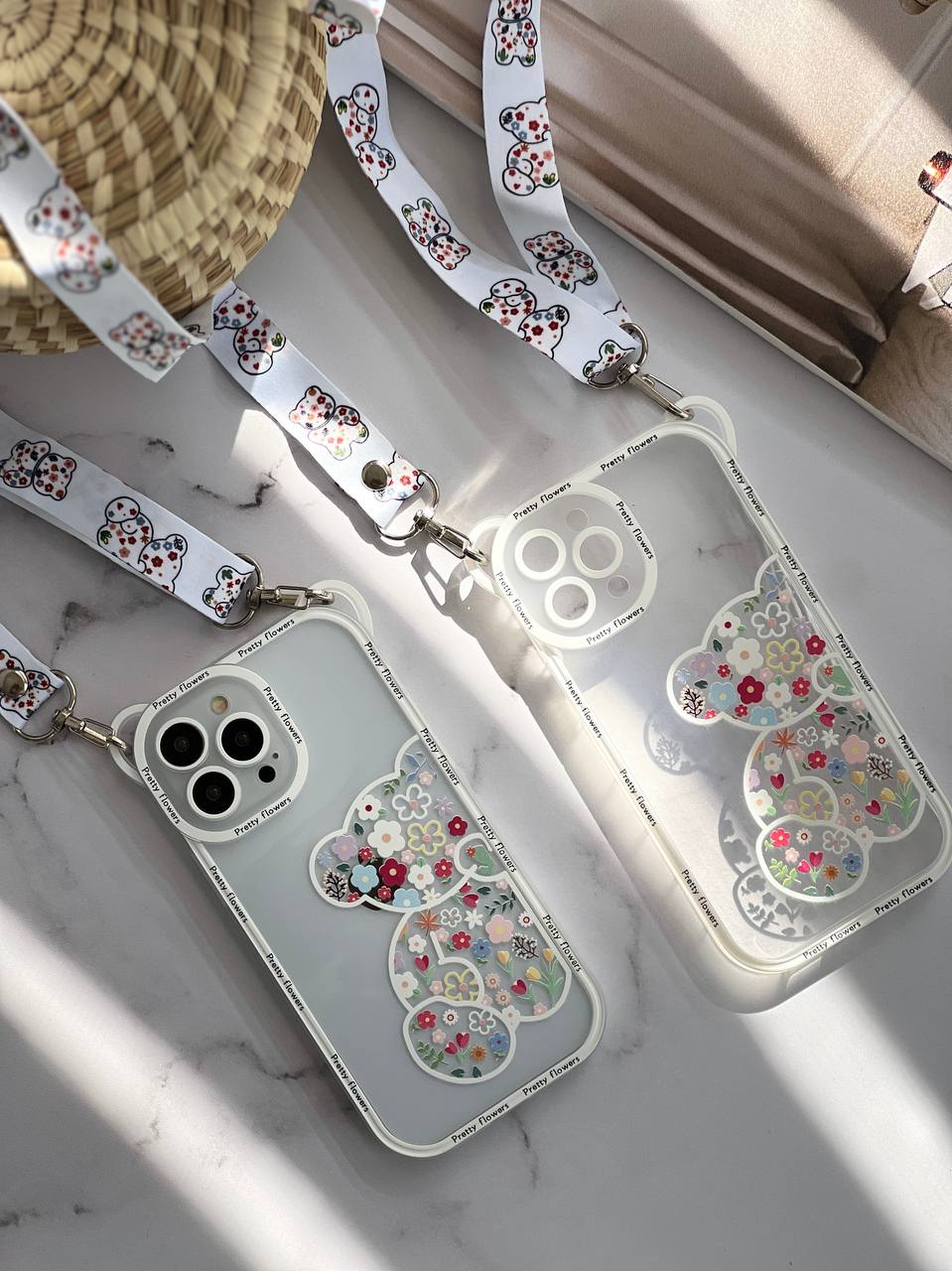 قاب آیفون خرس پشت بیرنگ + بند آویز بلند