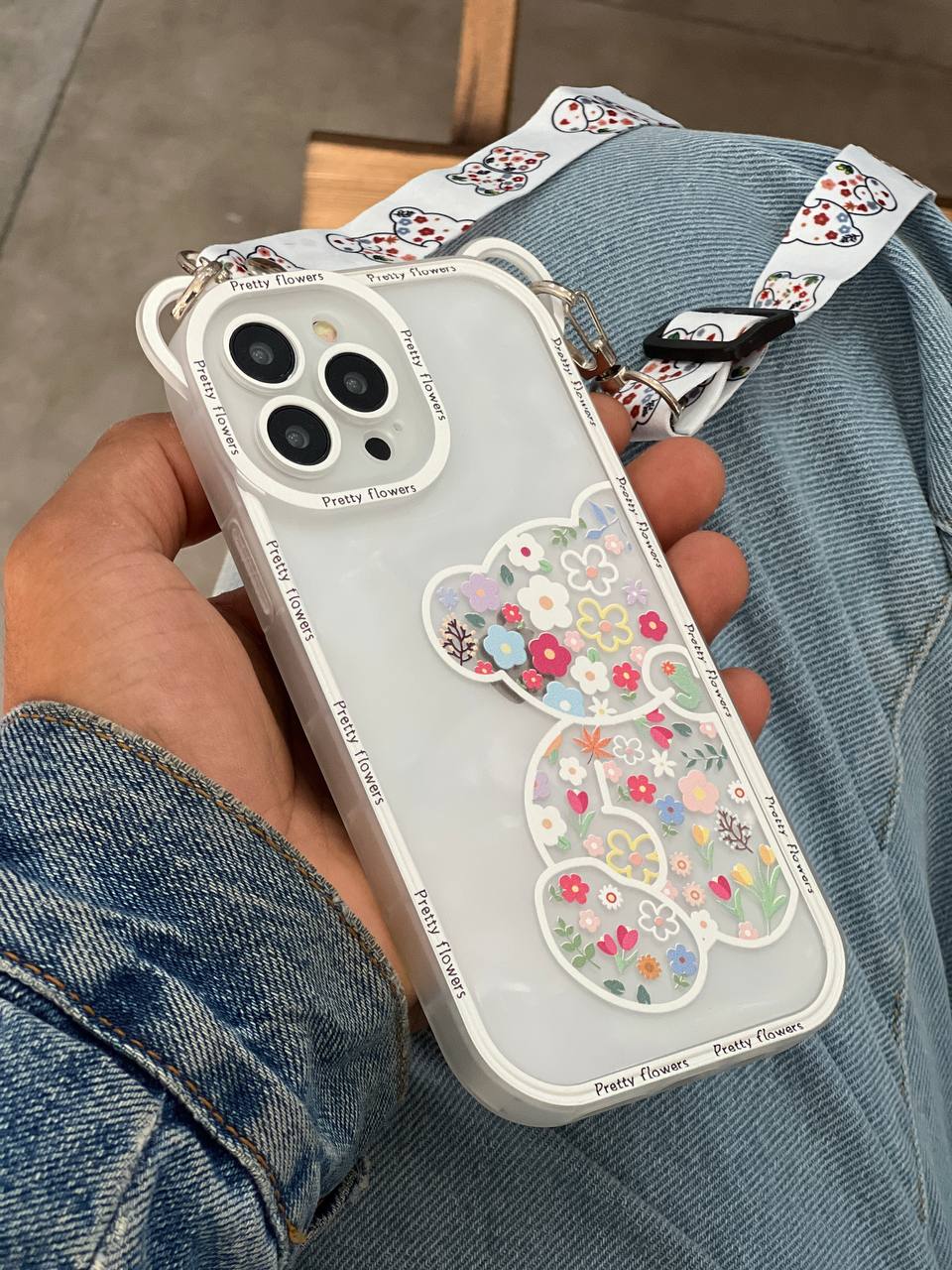 قاب آیفون خرس پشت بیرنگ + بند آویز بلند