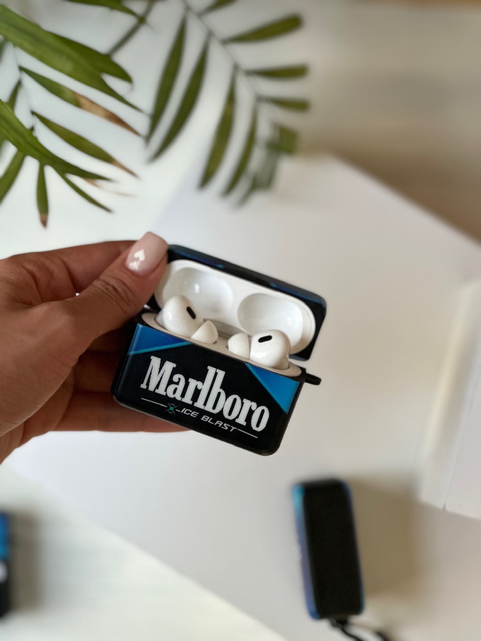 کاور ایرپاد Marlboro Ice Blast
