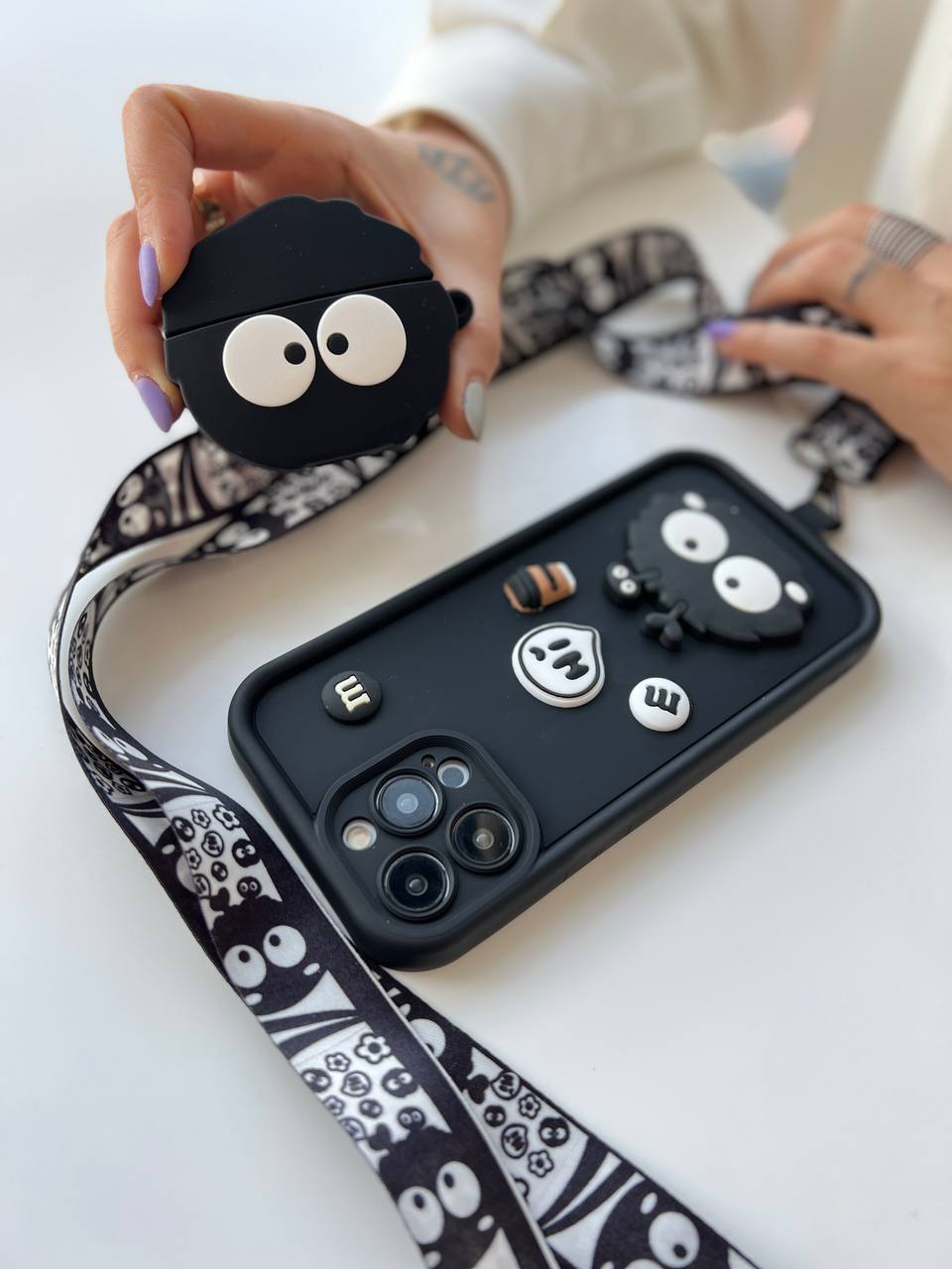 قاب سولید هپل برجسته همراه بند