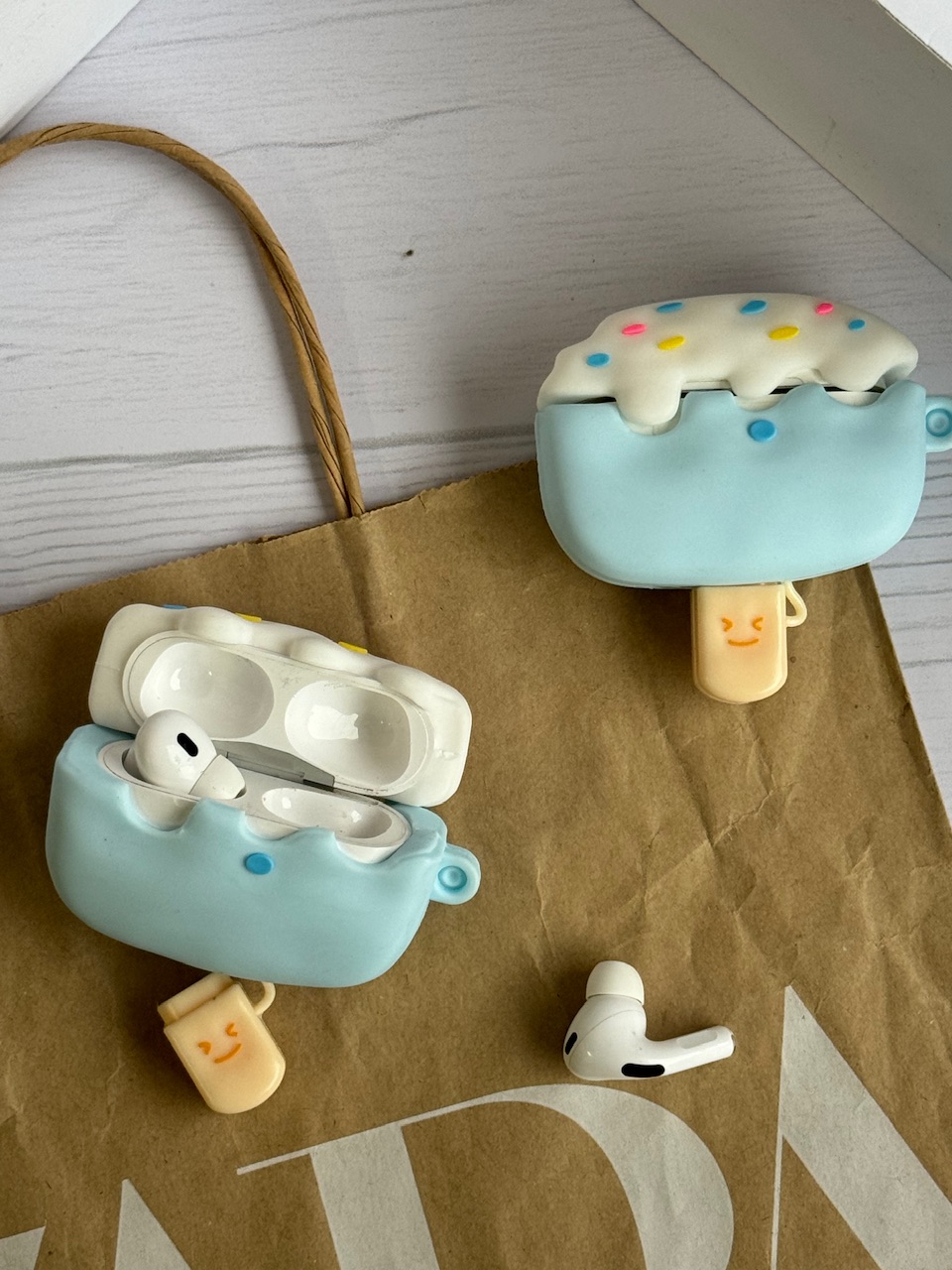 کاور ایرپاد سیلیکونی Blue ice Cream