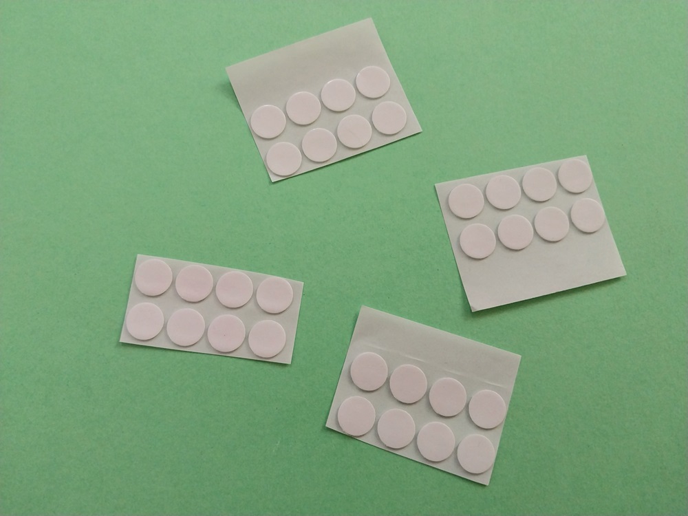 استیکرهای چسبونکی طرحدار