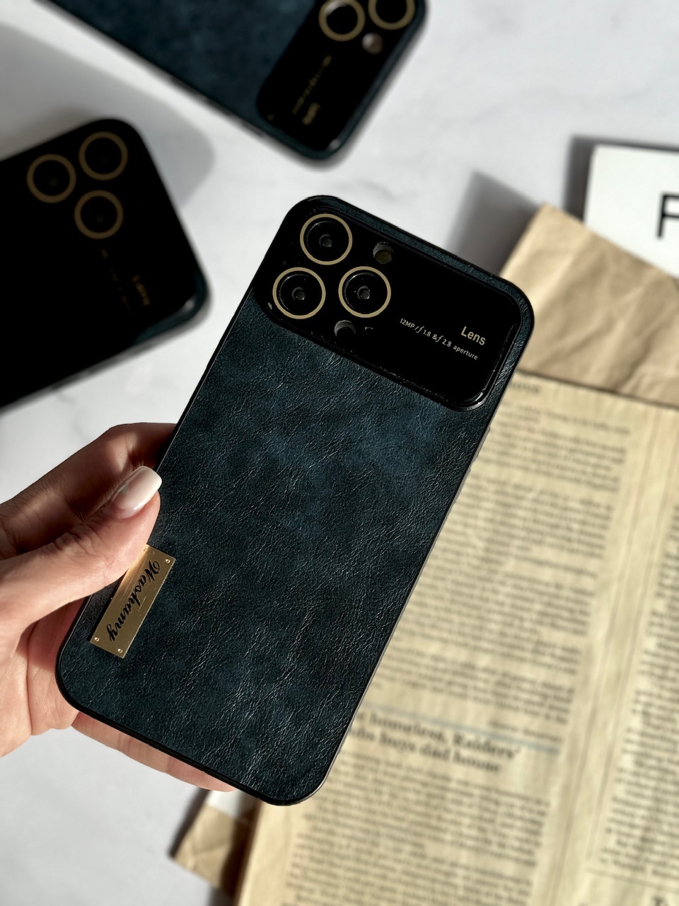 قاب چرمی لنز شیشه ای