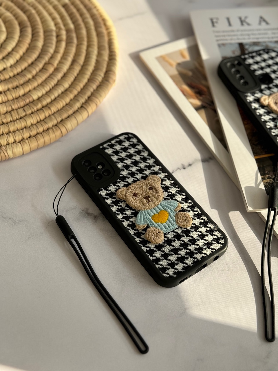 قاب خرس پارچه ای مشکی با بند سیلیکونی