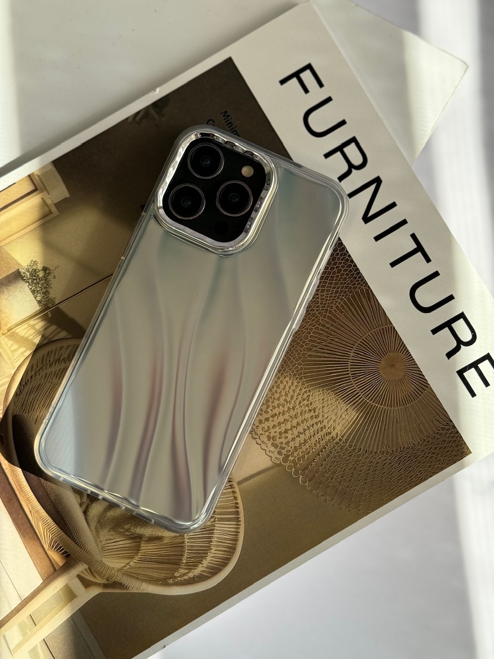 قاب موج نقره ای