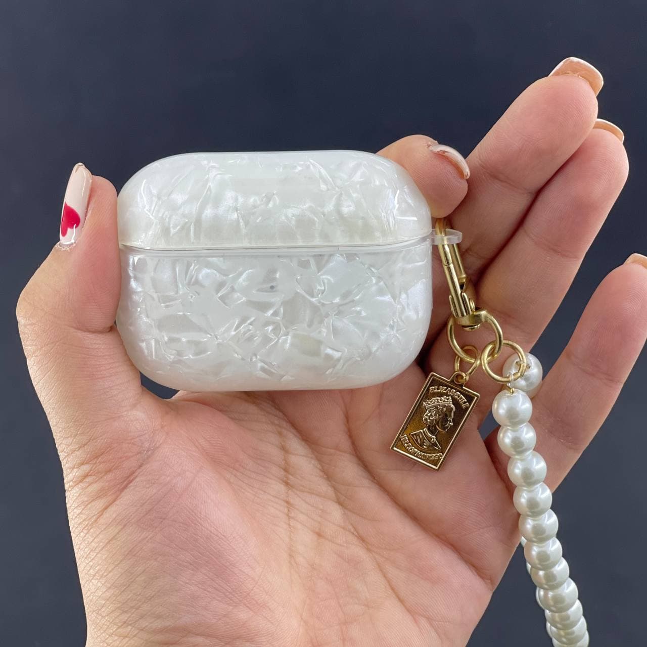 کاور ایرپاد صدفی به همراه آویز