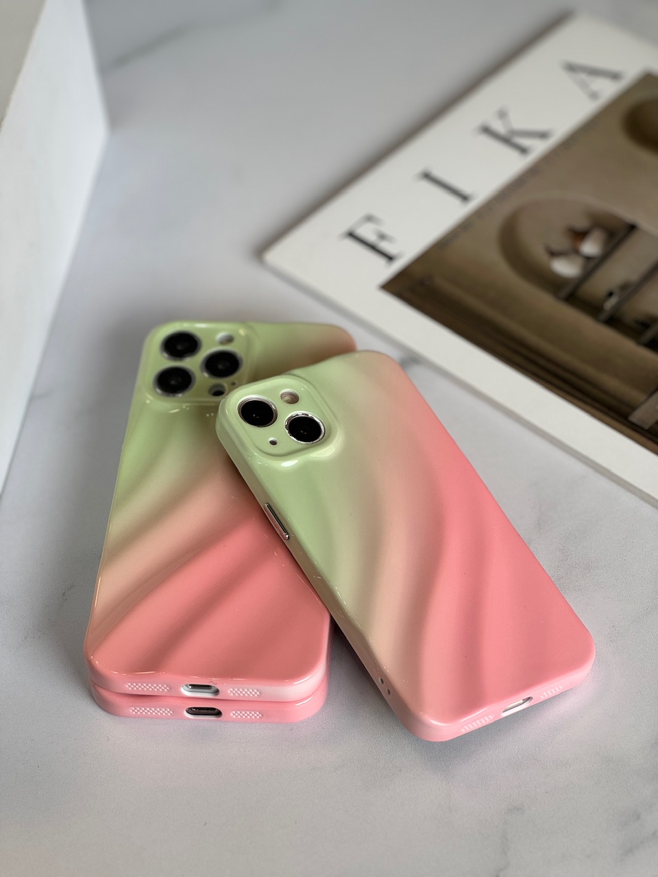 قاب گرادیانت صورتی سبز