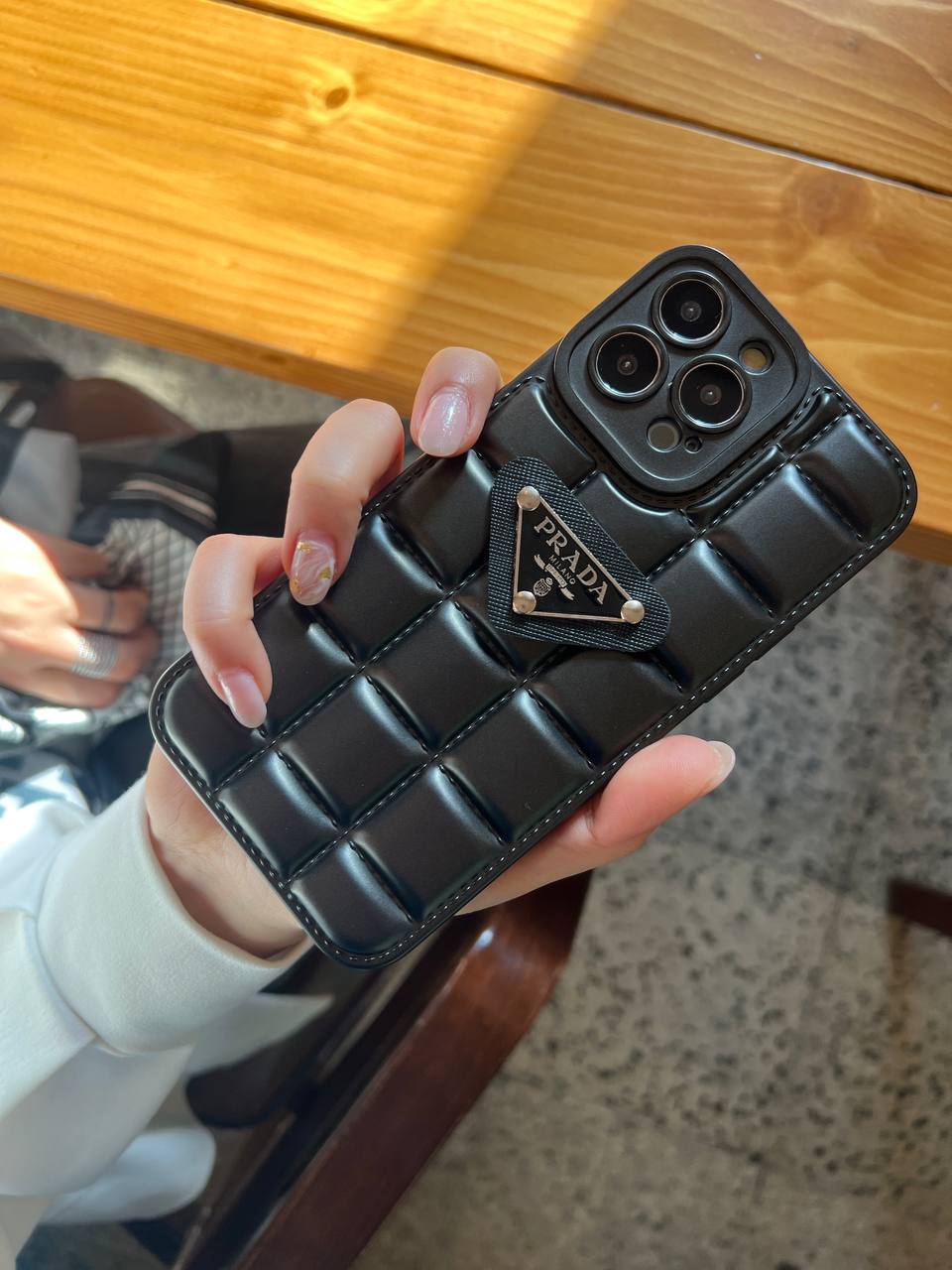 قاب PRADA Qube Puffer