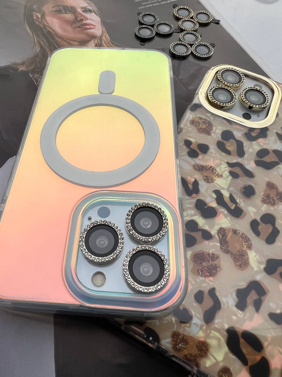 محافظ لنز سوارفسکی