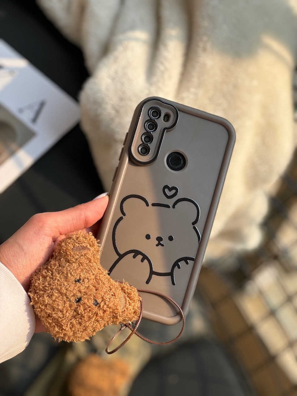 قاب تدی با آویز پشمی سامسونگ و شیائومی