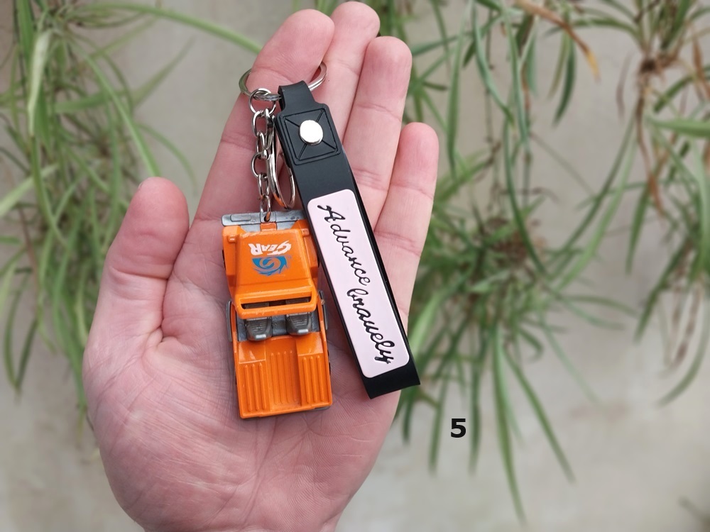 جاکلیدی آویز ماشین