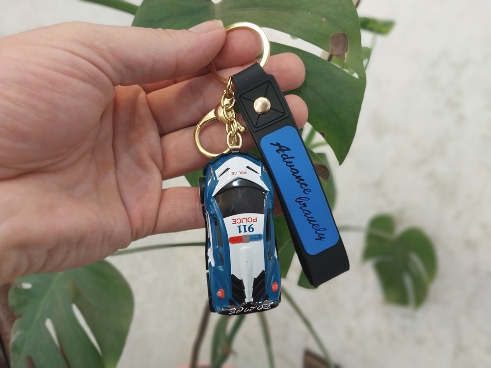 جاکلیدی آویز ماشین