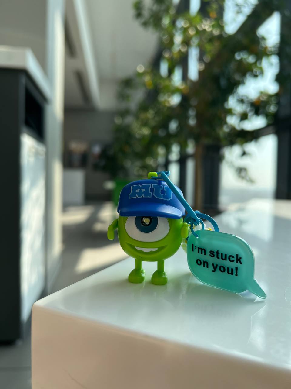 جاکلیدی مایک و سالی چشمک زن