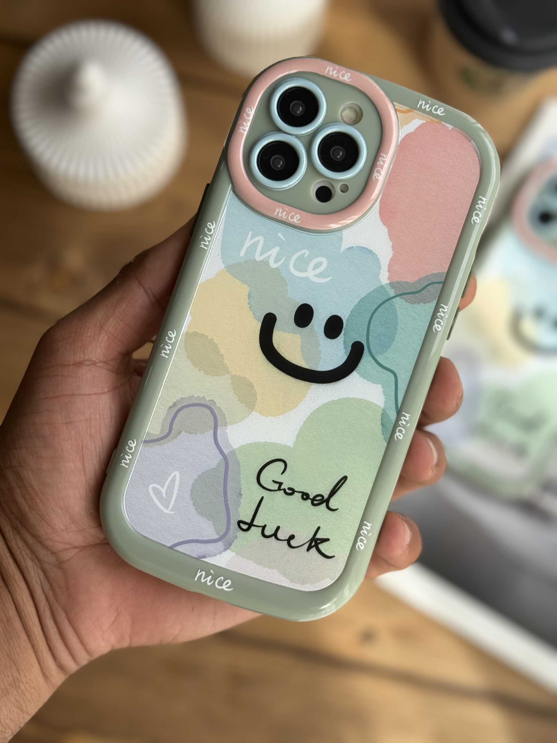 قاب موبایل آیفون سبز پاستلی محافظ لنزدار