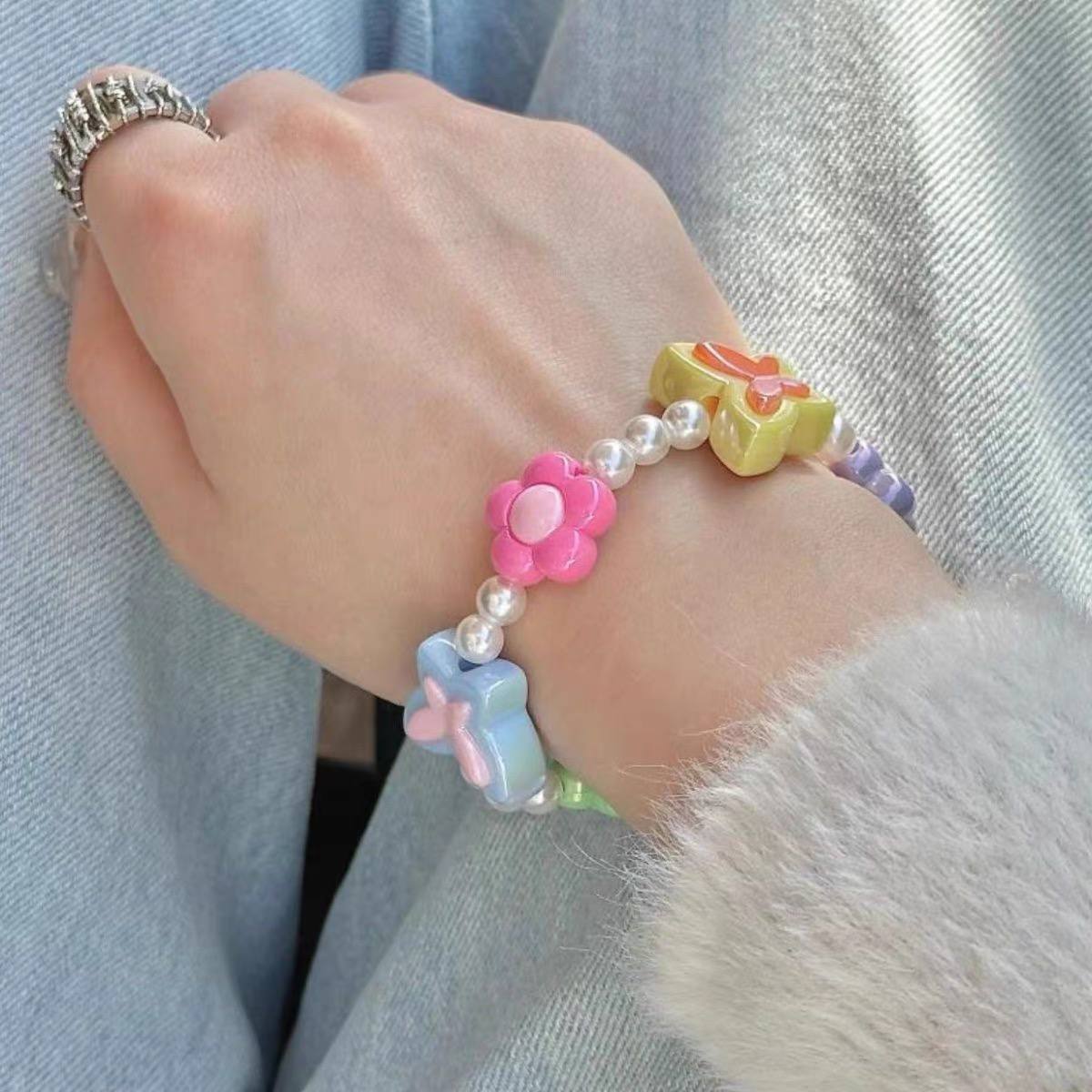 بند آویز دستی پاستیلی پروانه ای