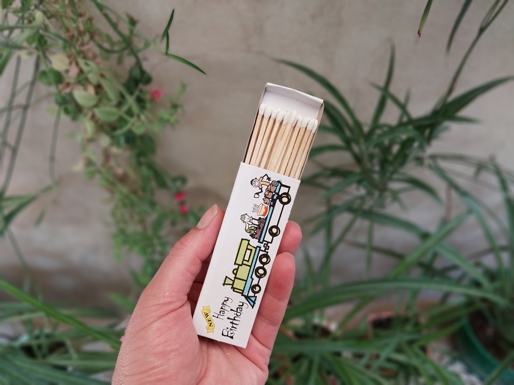 کبریت رنگی تولد