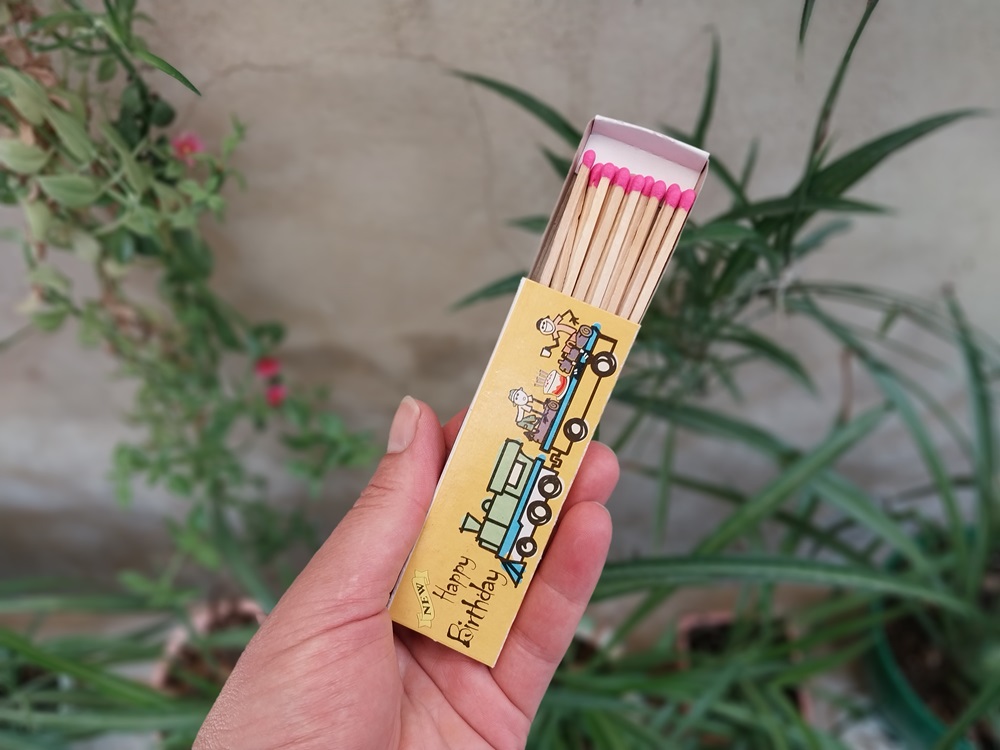 کبریت رنگی تولد