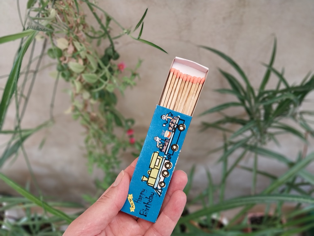 کبریت رنگی تولد