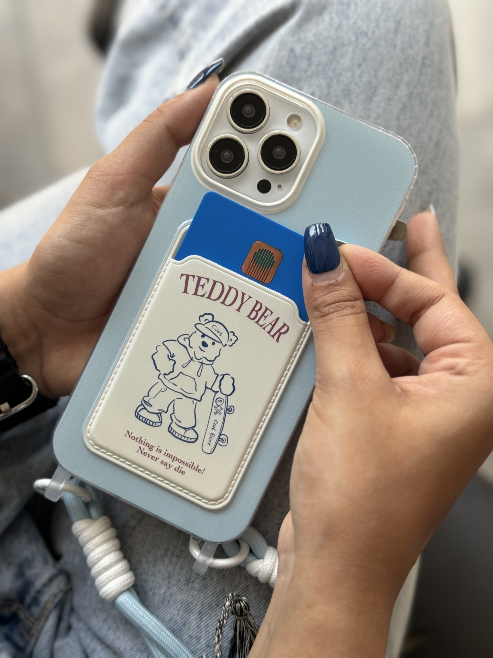 قاب موبایل آیفون تدی بر جاکارتی + بندکوتاه