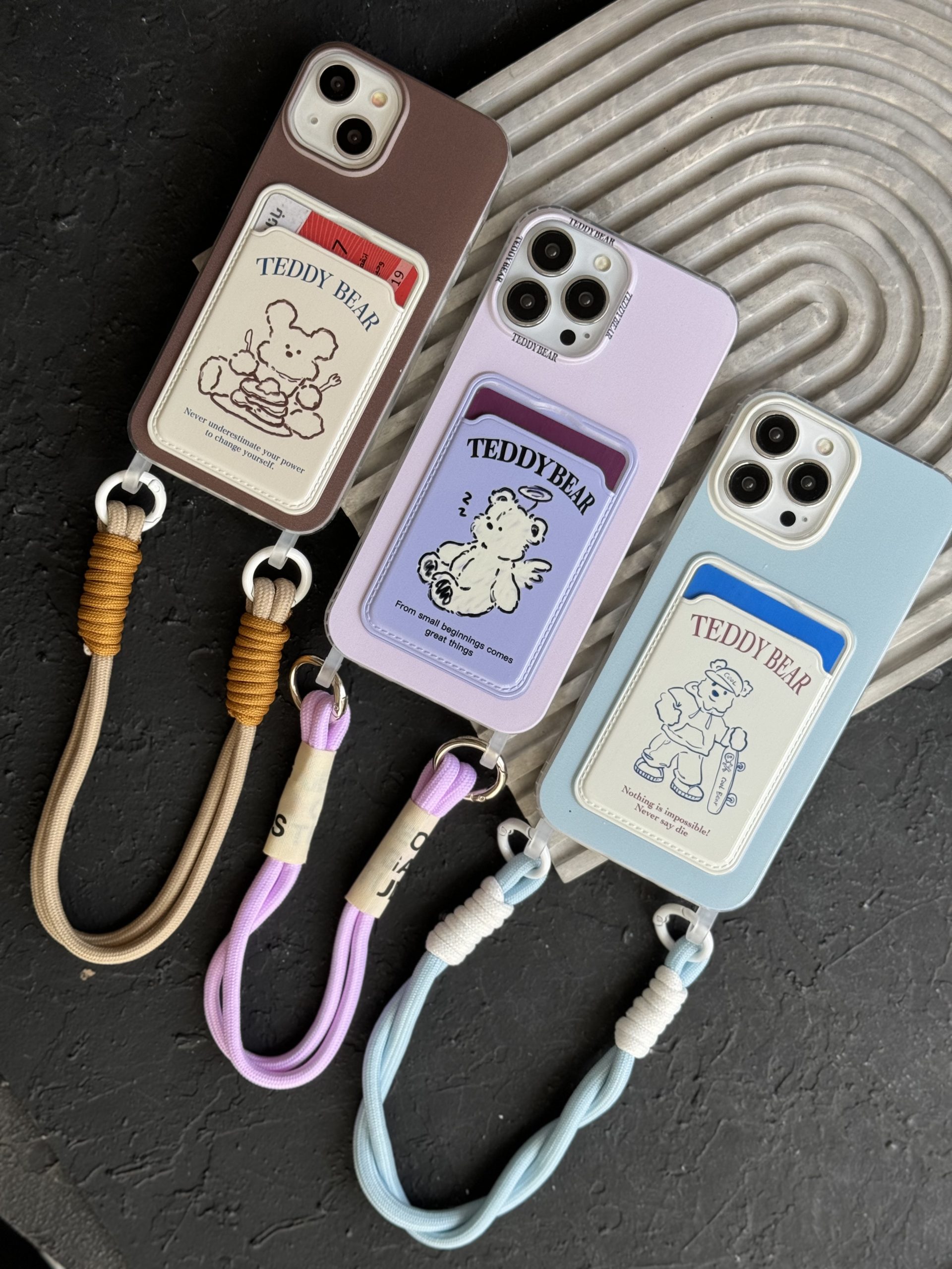 قاب موبایل آیفون تدی بر جاکارتی + بندکوتاه