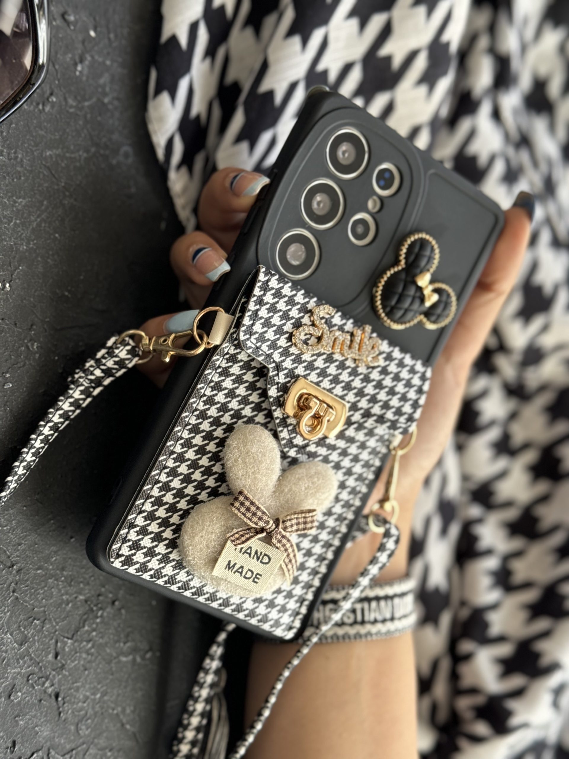 قاب موبایل باربری زبرا پترن سیاه و سفید