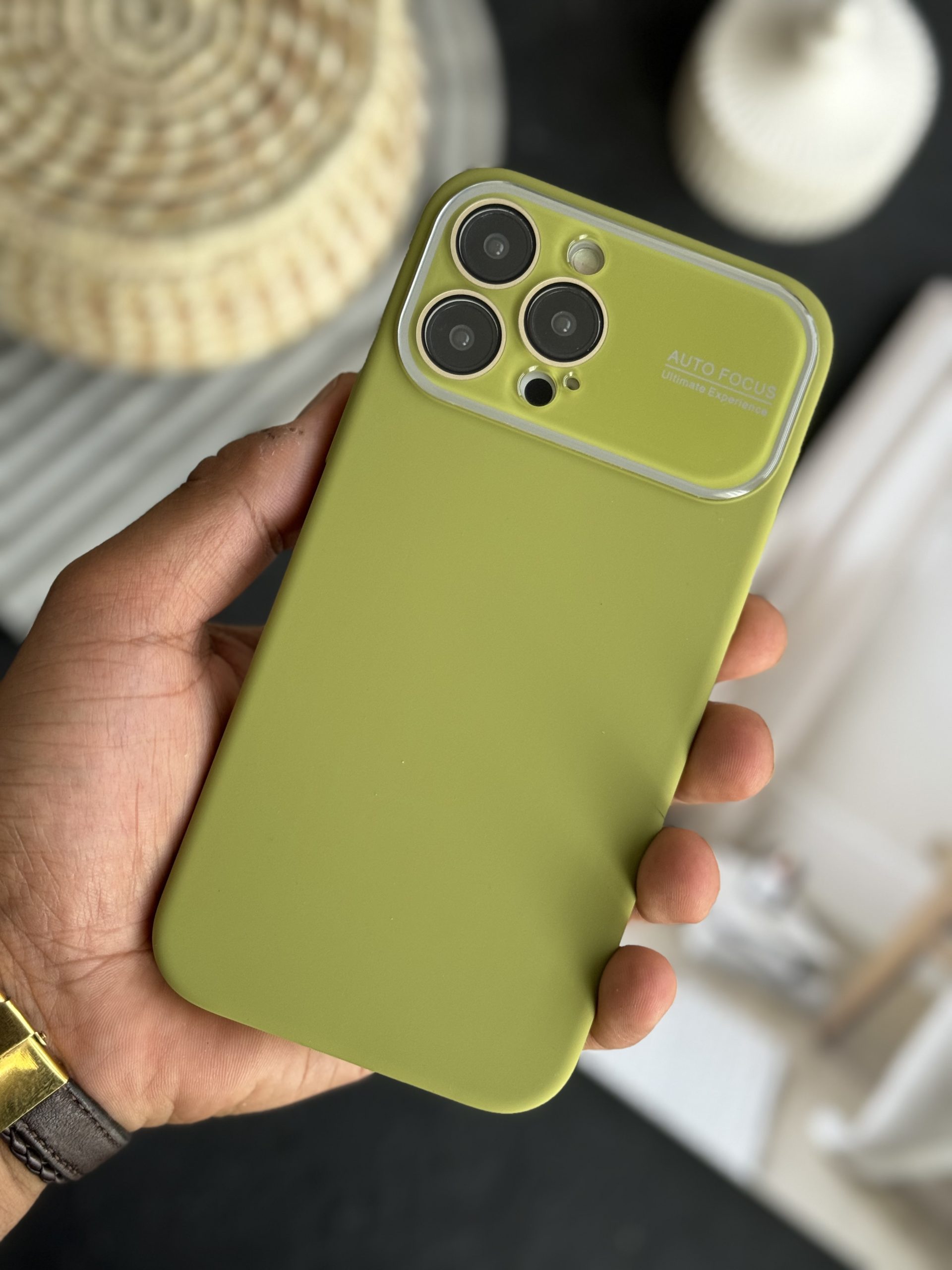 قاب آیفون سیلیکون اتوفوکس سبز