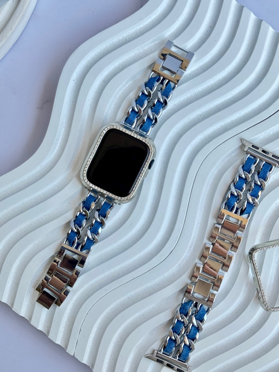 بند اپل واچ جین کارتیر با گارد نگینی