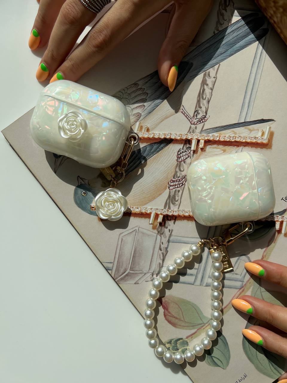 کاور ایرپاد گل صدفی