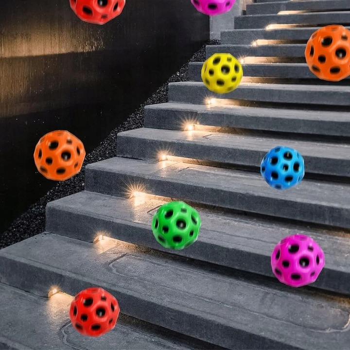 توپ فضایی مون بال