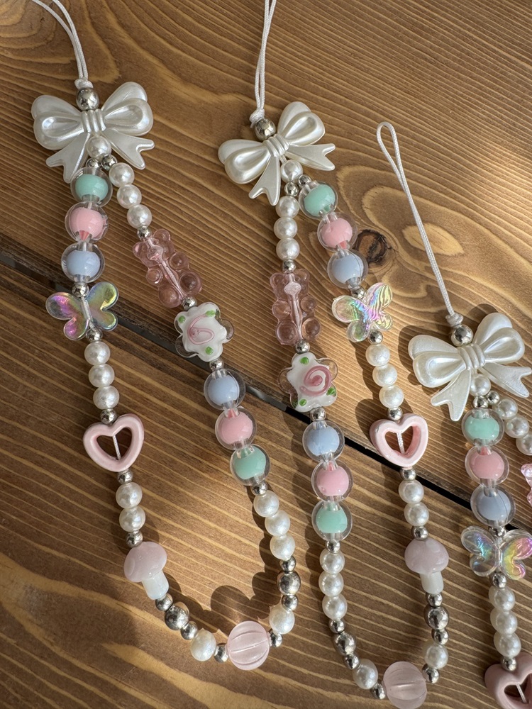 بند و آویز خرس پاستیلی پروانه پاپیون