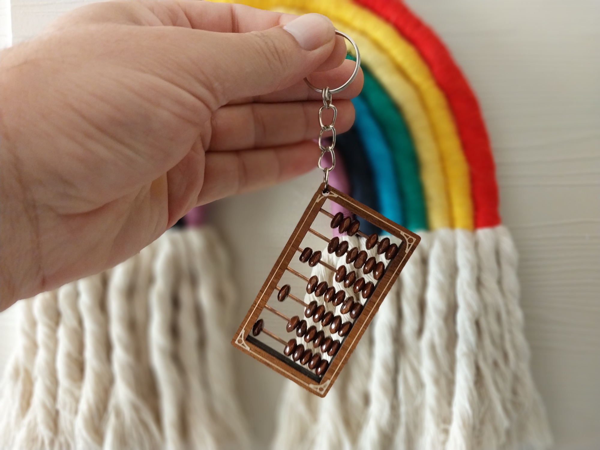 جا کلیدی و آویز و گردنبند طرح چرتکه