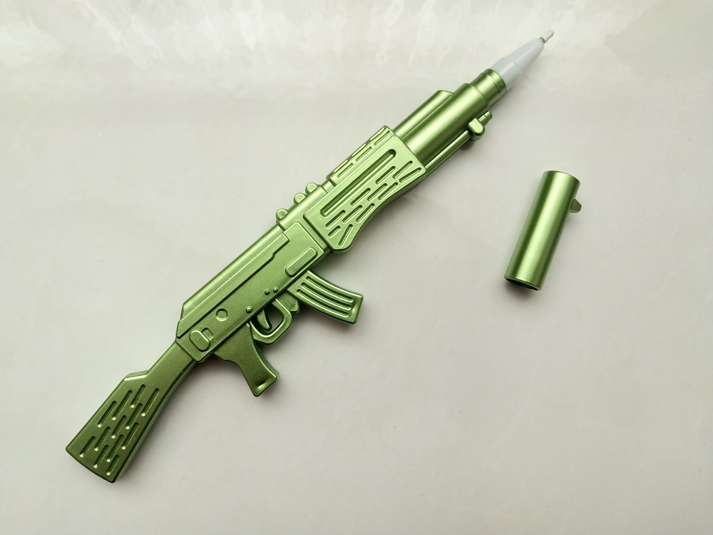 روان نویس فانتزی طرح تفنگ