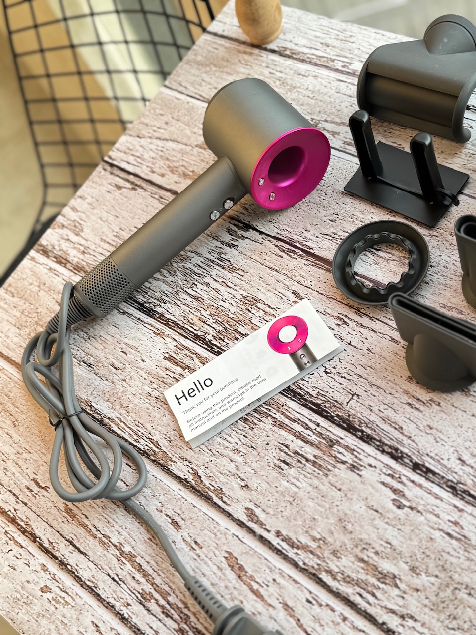 سشوار سوپرسونیک طرح دایسون با 5 سری مگنتی