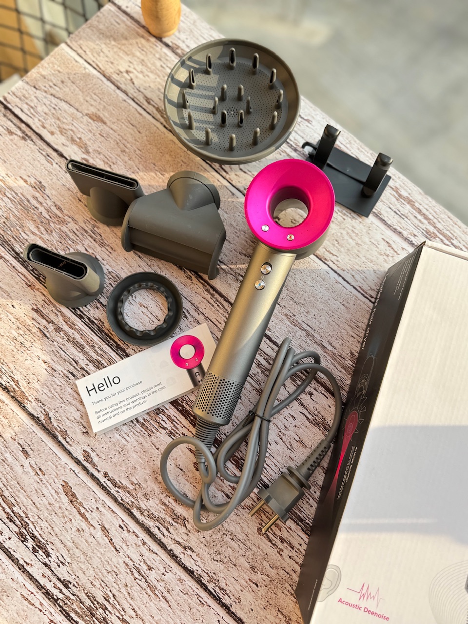 سشوار سوپرسونیک طرح دایسون با 5 سری مگنتی