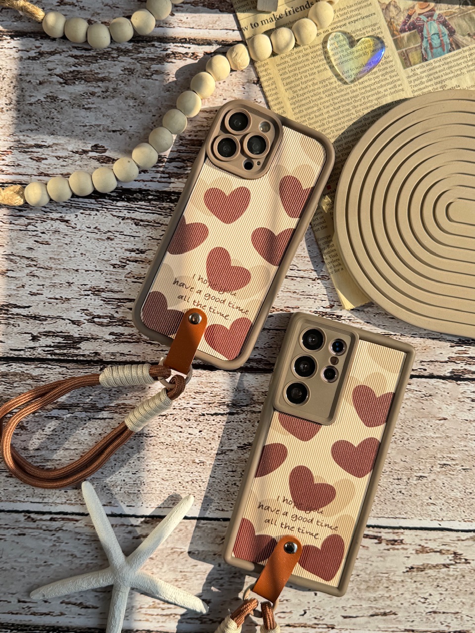 قاب قلب قهوه ای با آویز بند مچی