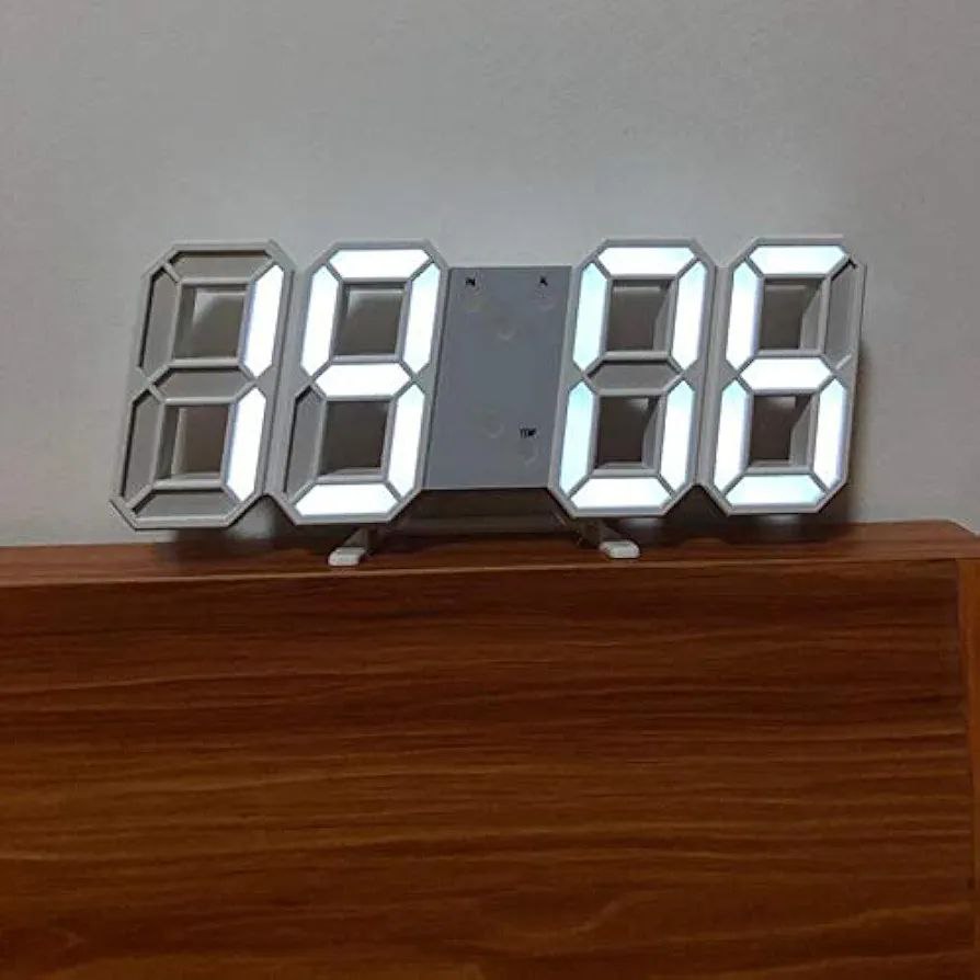 ساعت دیجیتال سه بعدی بدنه سفید