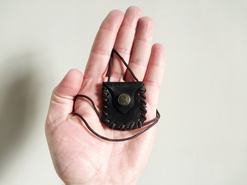 گردنبند آویز کیف دعا و قرآن