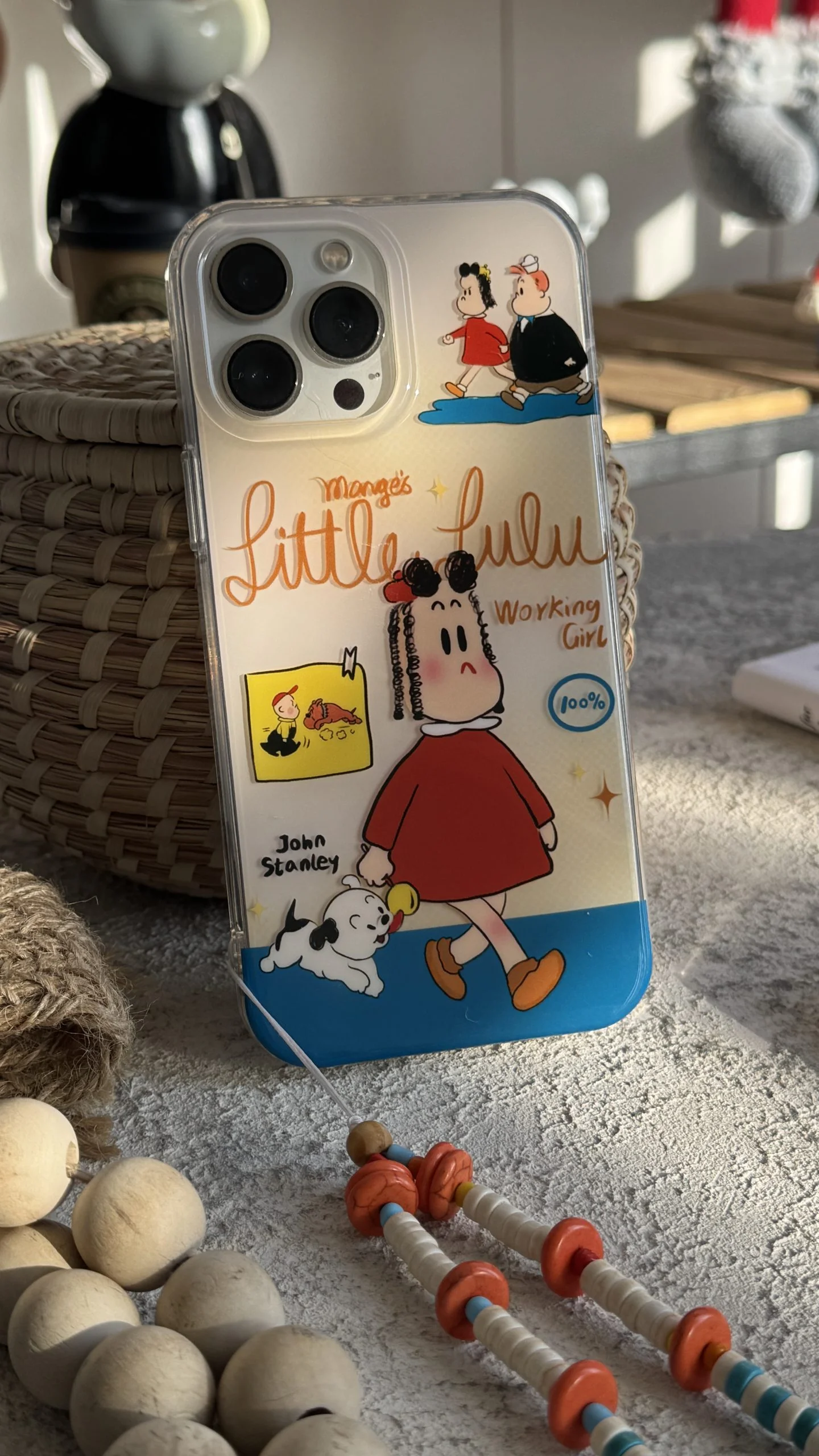 قاب آیفون لولو کوچولو و ماجراهایش + بندست