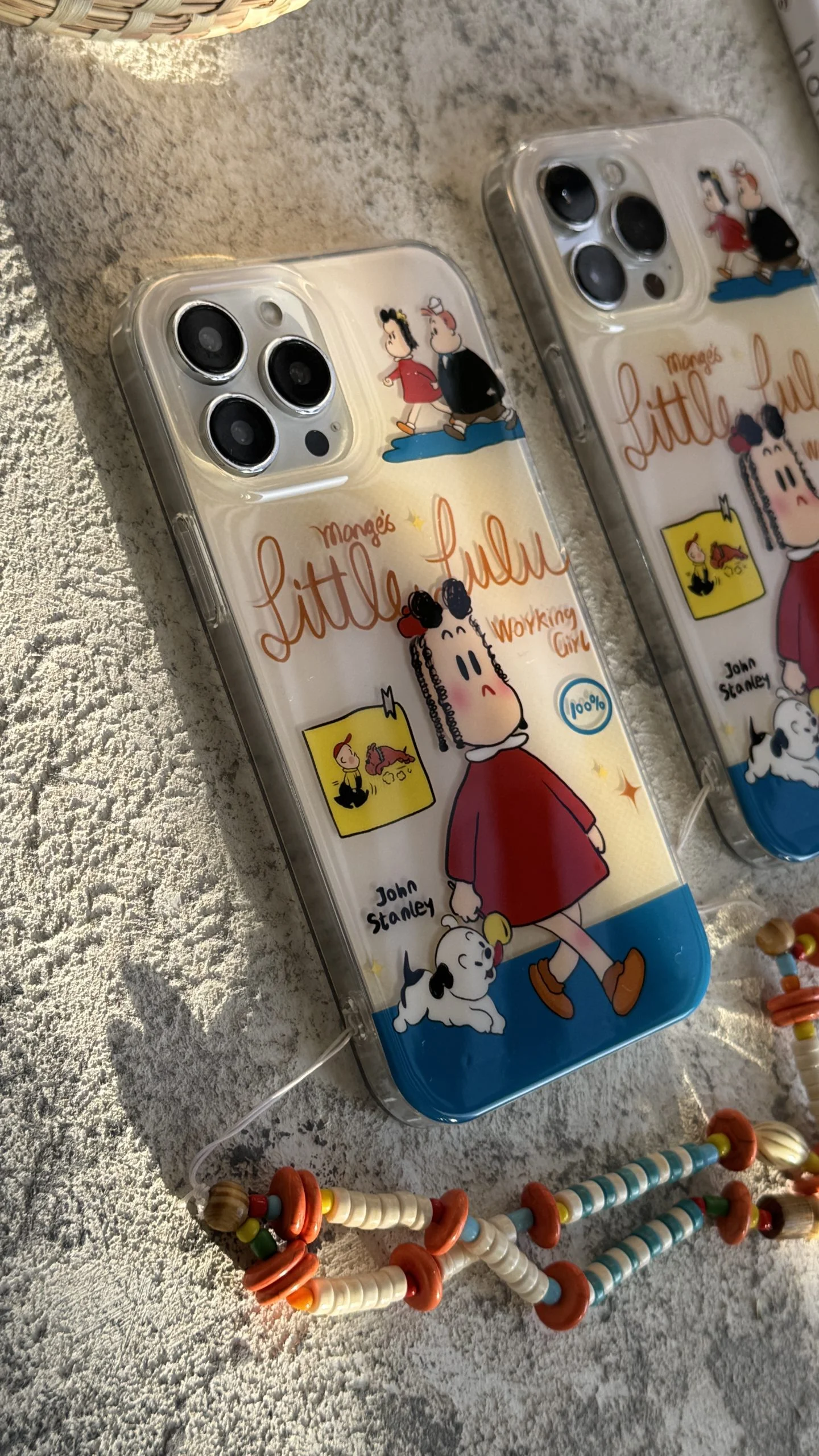 قاب آیفون لولو کوچولو و ماجراهایش + بندست