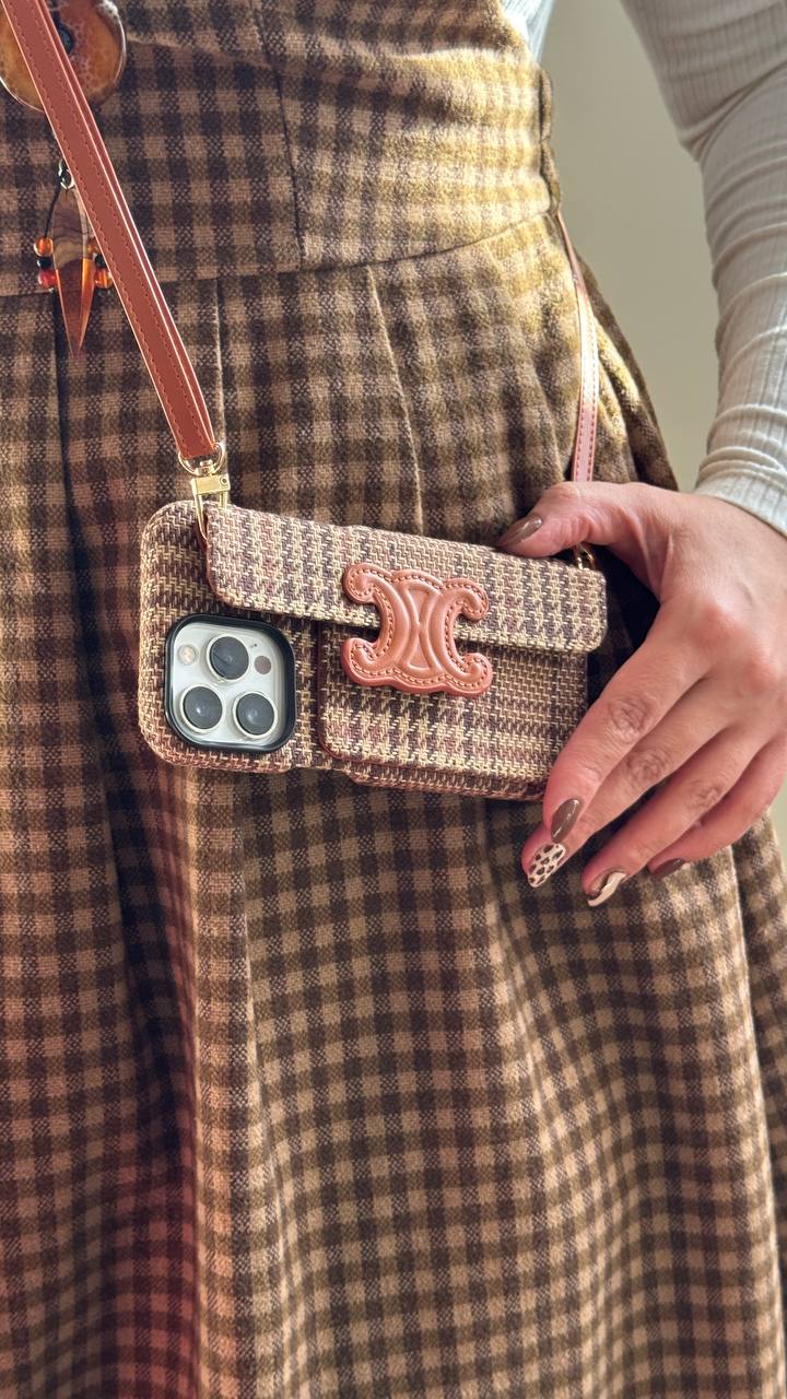 قاب آیفون سلین استریپ پارچه ای قهوه ای جاکارتی + بند بلند