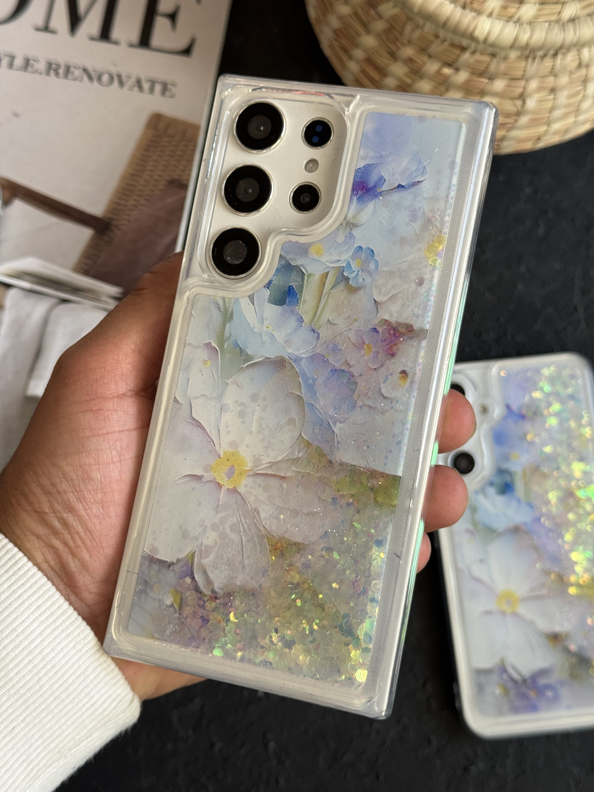 قاب موبایل گل لوندر آکواریومی متحرک پولکی