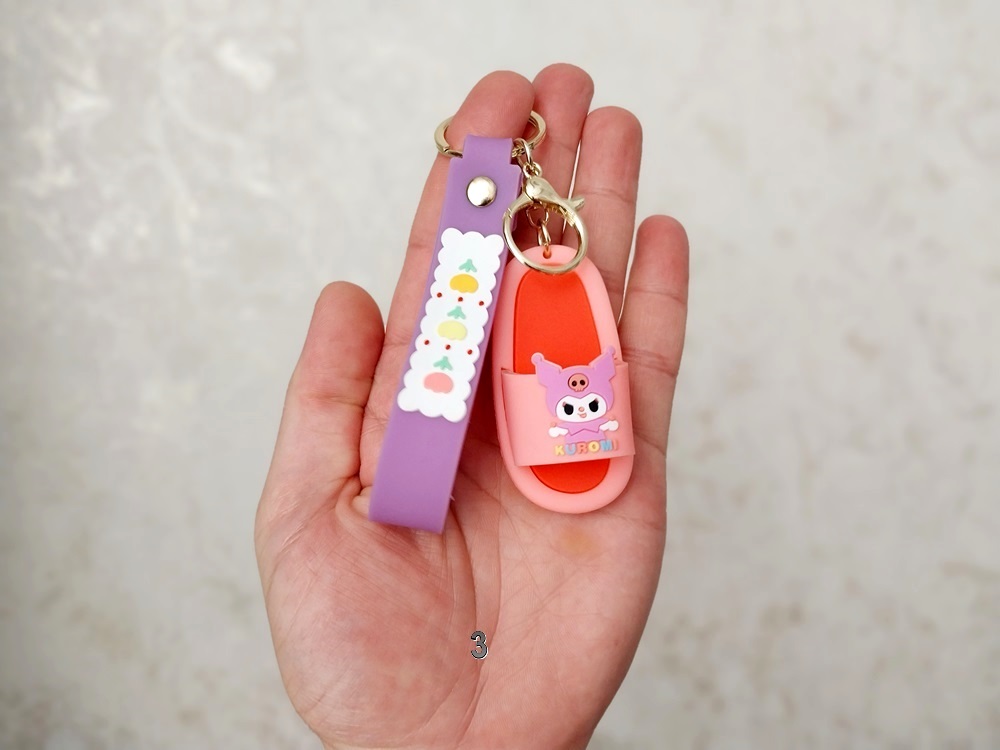 جاکلیدی آویز سیلیکونی طرح دمپایی