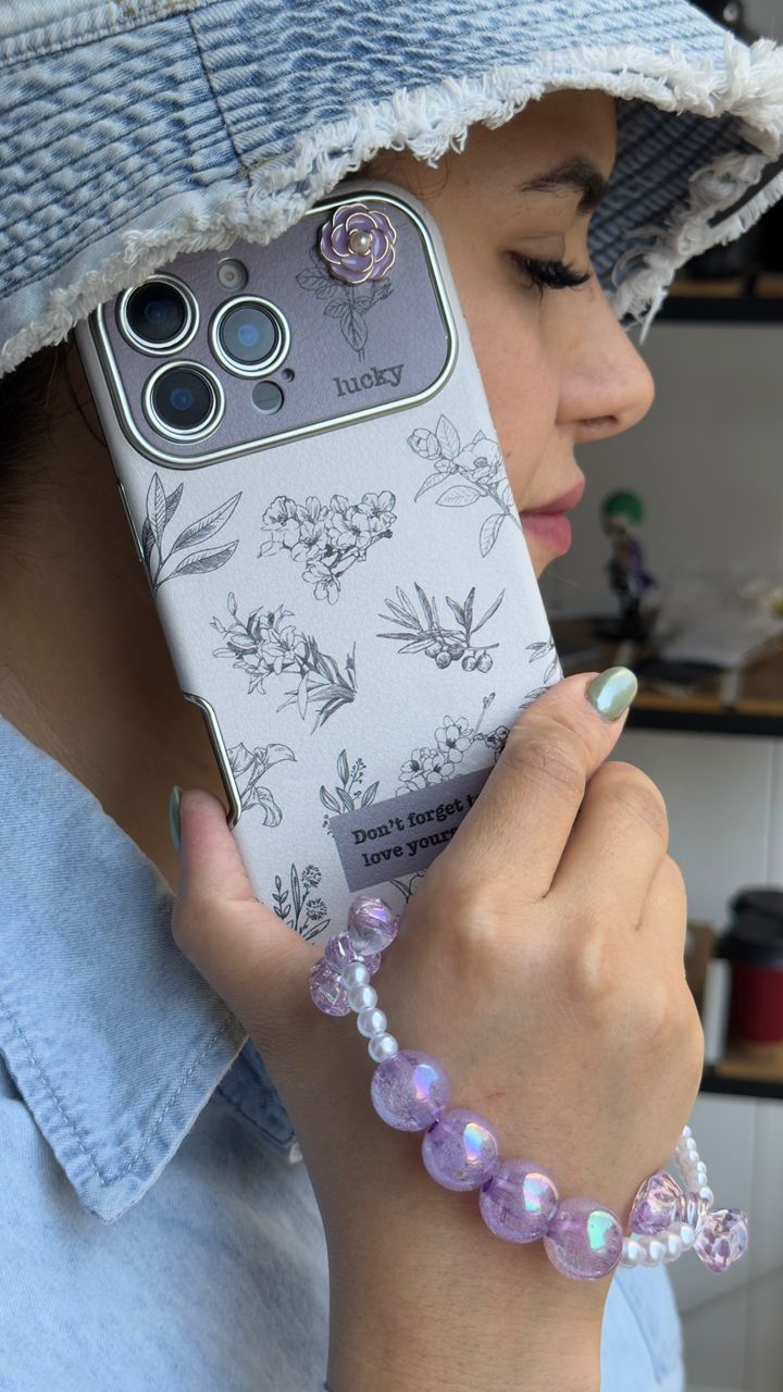 قاب موبایل آیفون گل خودتو دوست داشته باش + بندست