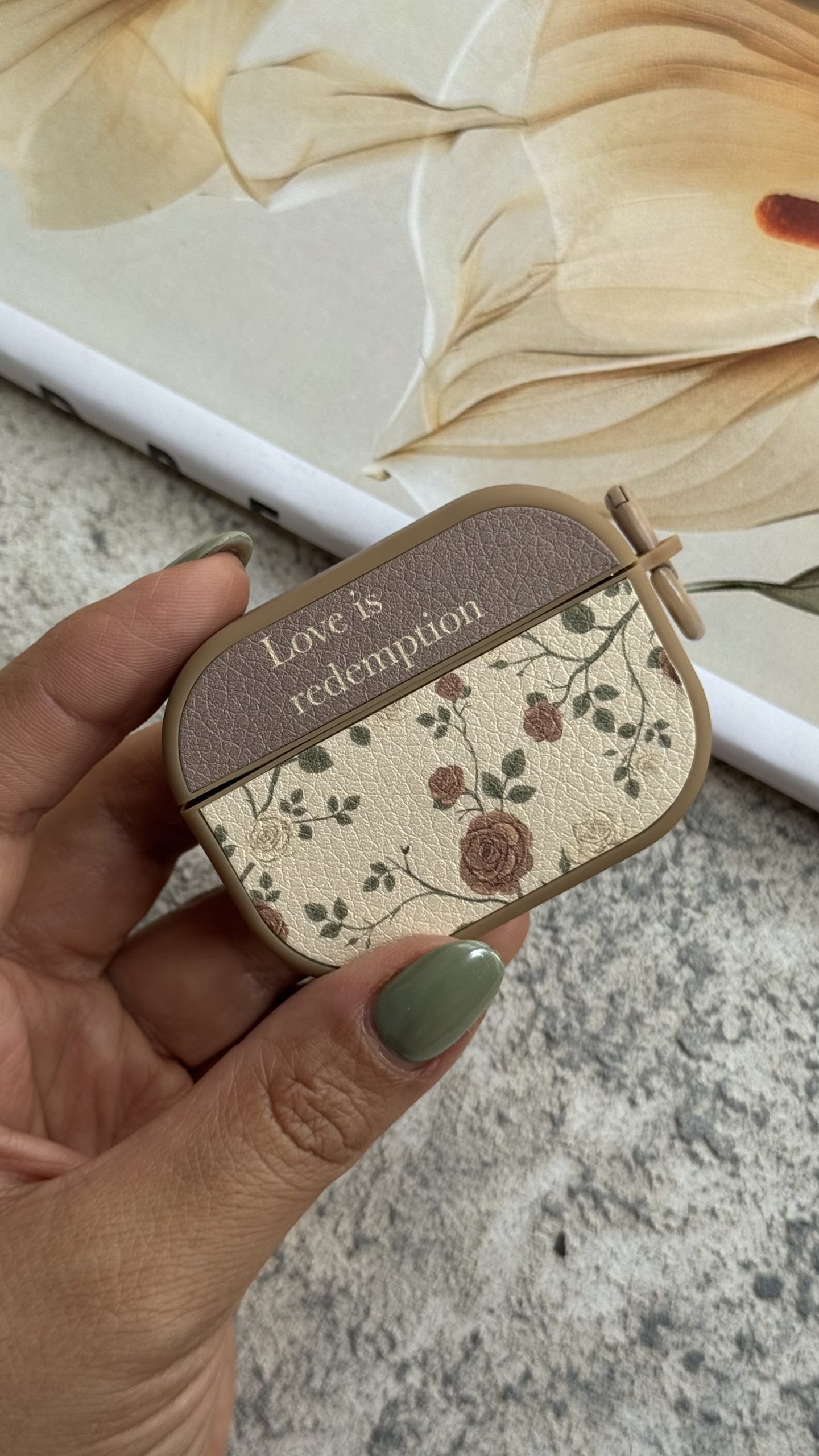 قاب موبایل آیفون گل رز لاو + کاور ایرپاد ست