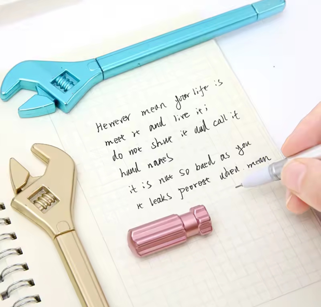 روان نویس فانتزی طرح آچار فرانسه و پیچ گوشتی