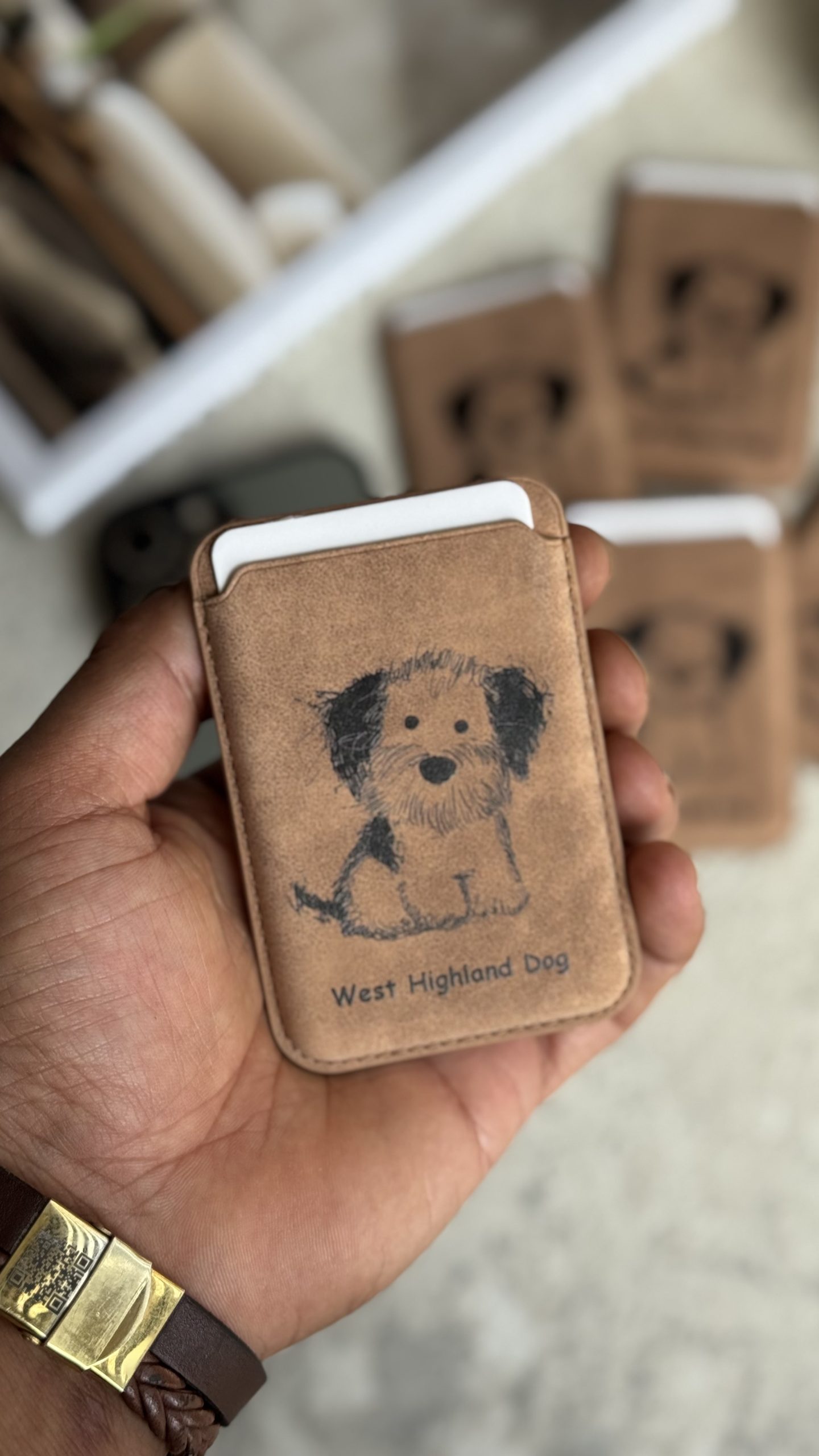 والت و جاکارتی مگنتی سگ پاپی